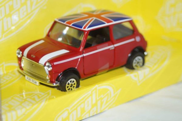 Corgi mini union jack 2005 london in 1:36 ty82248