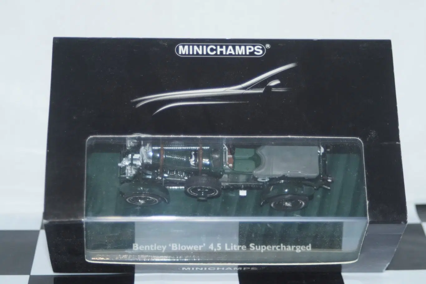 Minichamps Bentley Blower 4.5 Litre LeMans 1930 436 139530 1 43 scale