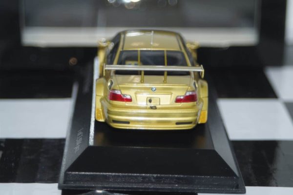 Minichamps bmw m3 gtr 2001 street yellow 1:43 400 012101
