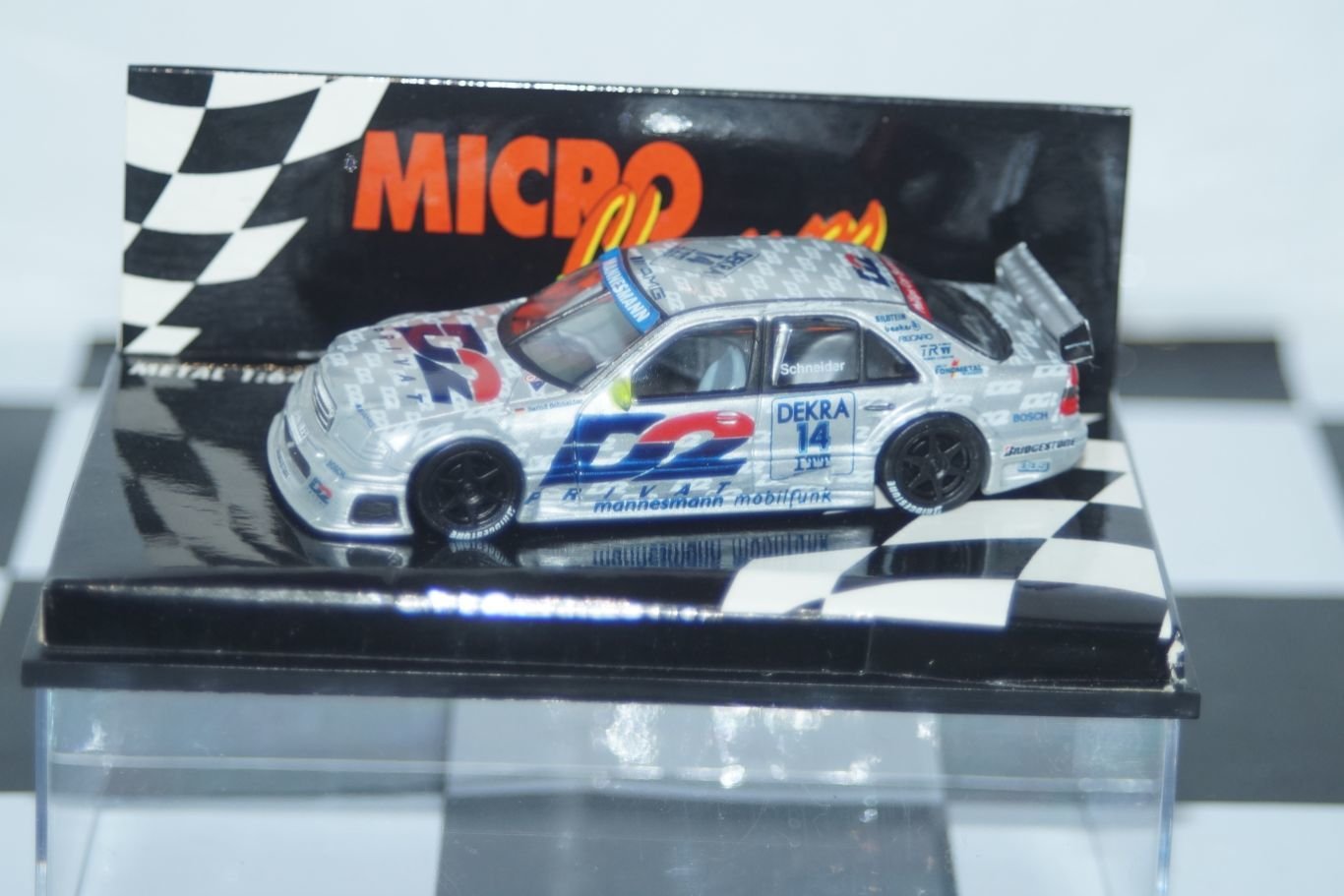 Minichamps Mercedes C Class 180 DTM 1995 B.Schneider 1:64