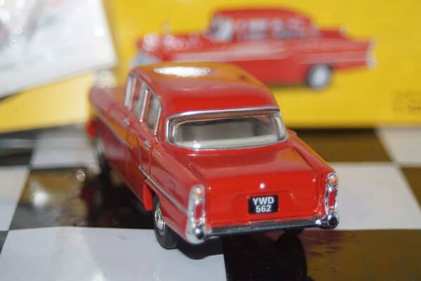 Vanguards austin mini van automobile association va14002 1:43 scale