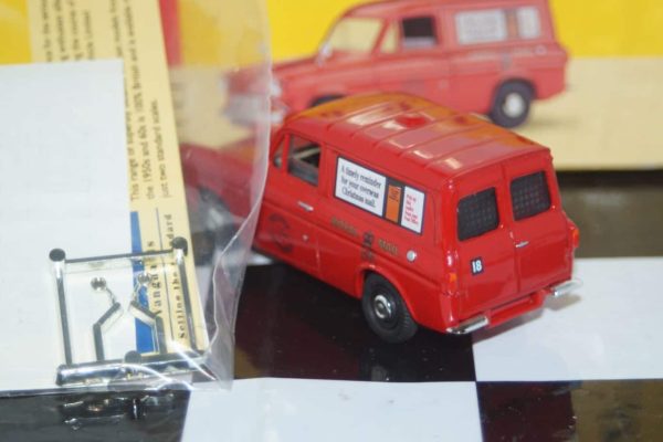 Vanguards austin mini van automobile association va14002 1:43 scale