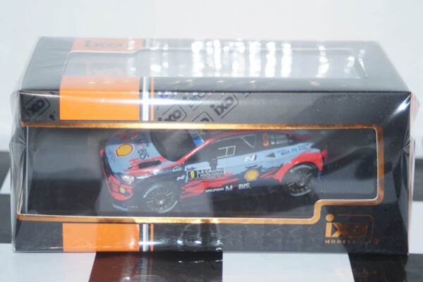 Ixo fiat 131 abarth w.rohrl portugal rally 1980 1:18 18rmc053b