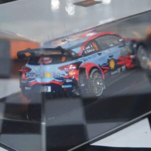 Ixo fiat 131 abarth w.rohrl portugal rally 1980 1:18 18rmc053b