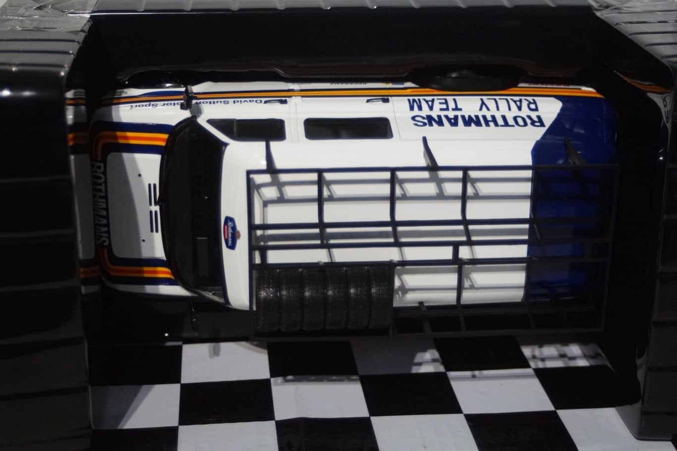 IXO Ford Granada Mkii Turnier Team Rothmans Rally Assistance 1978 1/43