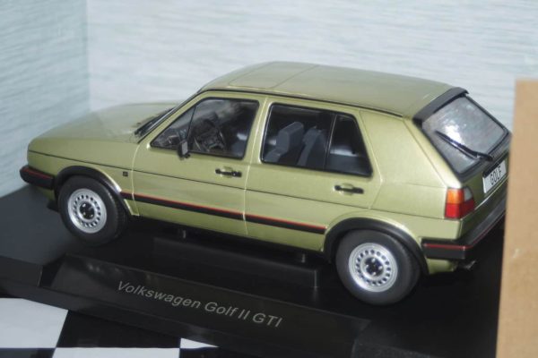 MODELCAR Group Ford Sierra Sapphire Cosworth Black 1:18 Scale MCG18173