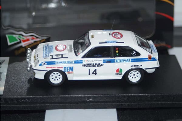 Vauxhall Chevette HSR Circuit of Ireland 1:43rd Scale RR.ir 03 TROFEU