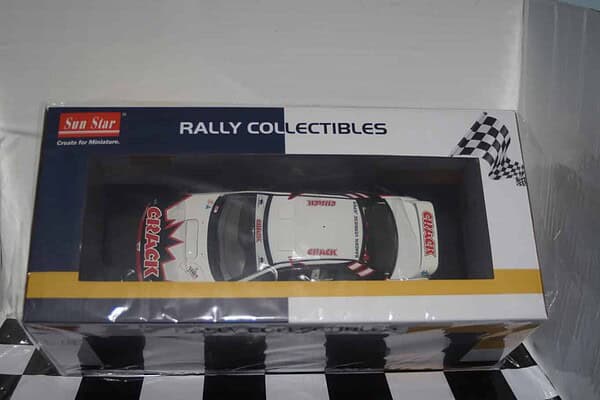 Sunstar ford escort rs turbo 1984 white 4963r 1:18 scale
