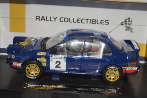 Sunstar ford escort rs turbo 1984 white 4963r 1:18 scale