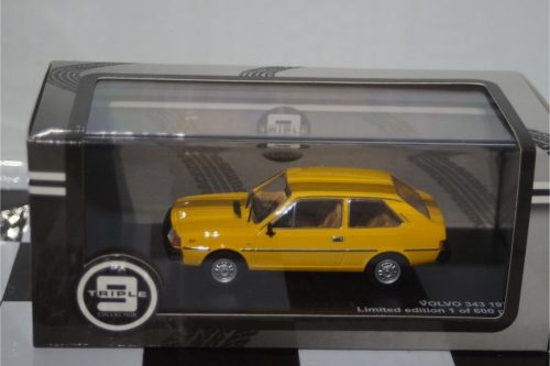 Triple 9 collection Saab 900 V6 1994 Blue Roadcar T9-43068