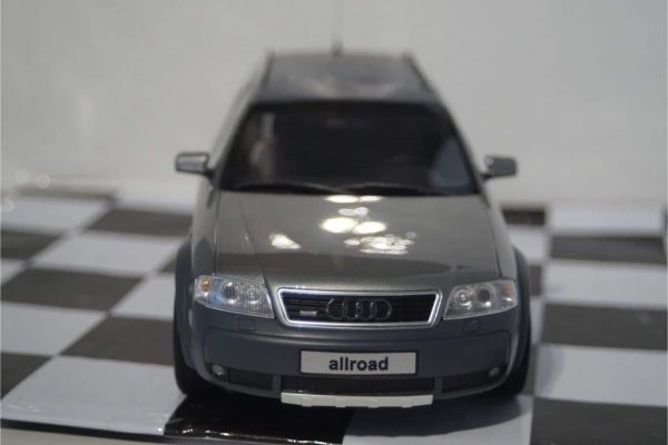 Otto peugeot 405 mi16 super tourismo l.aiello 1992 1:18 ot364