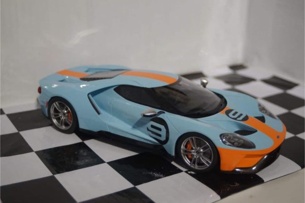 Gt spirit ford gt 40 heritage edition 2019 1:18 resin gt783