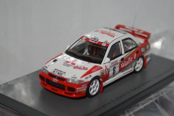 Spark mitsubishi lancer evolution rally finland 1995 1:43 resin s6502