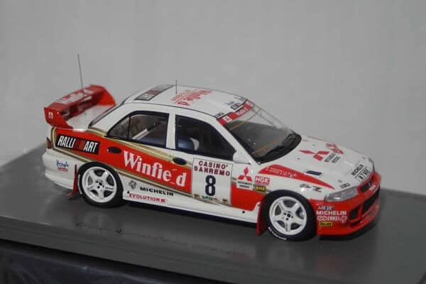 Spark mitsubishi lancer evolution rally finland 1995 1:43 resin s6502