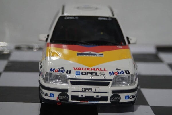 Otto peugeot 306 eden park blue 1:18 resin ot385