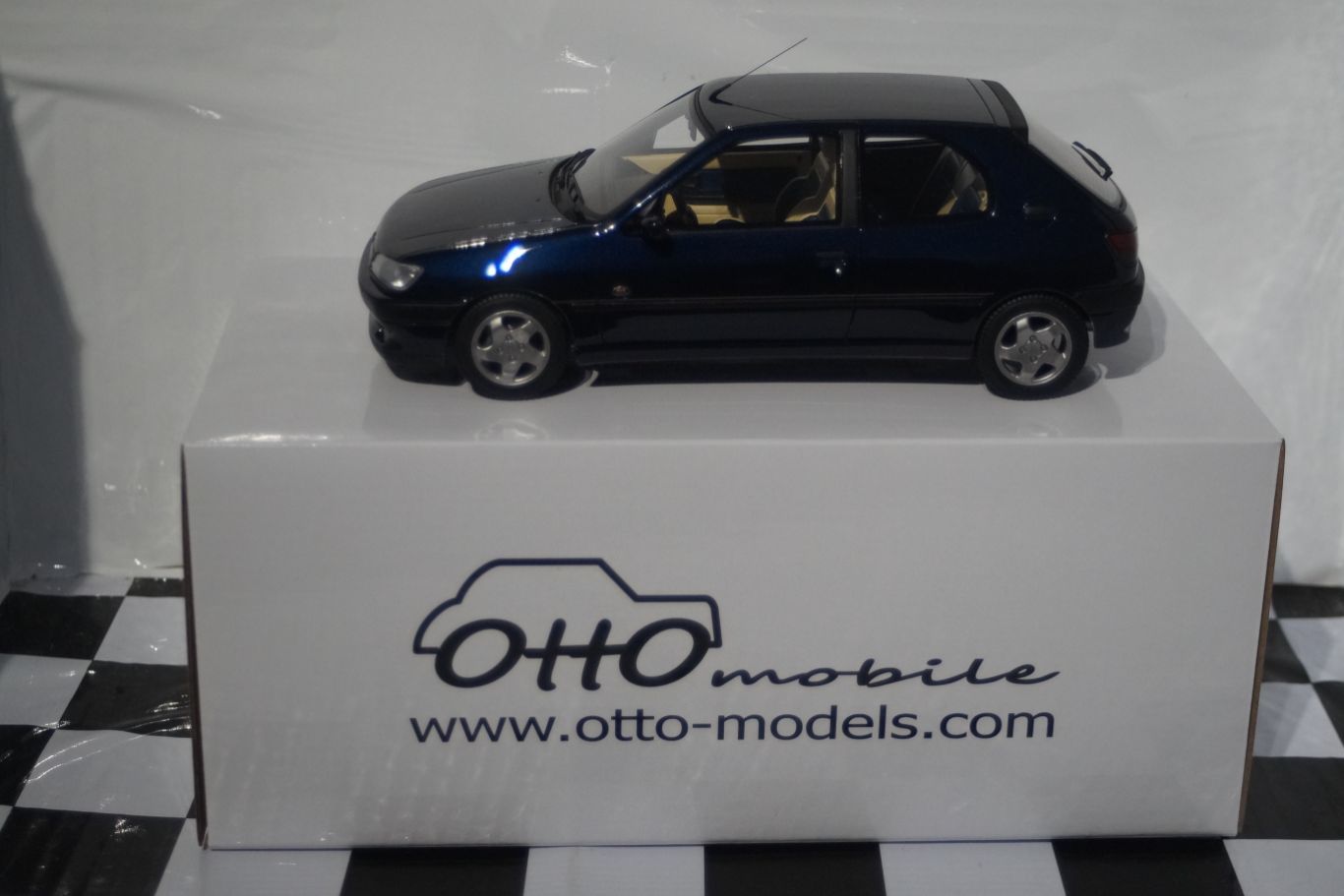 OTTO Peugeot 306 Eden Park Blue 1 18 Resin OT385