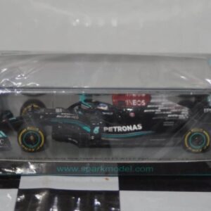 Spark mercedes-amg f1 w12 e-performance bahrain gp 2021 1:43 resin s7661
