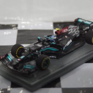 Spark mercedes-amg f1 w12 e-performance bahrain gp 2021 1:43 resin s7661