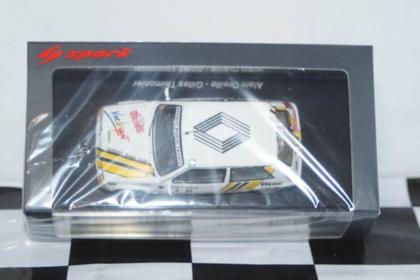 Spark porsche 911gt1 street version 1996 1:43 resin s5999