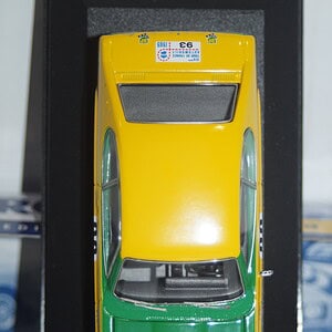 Vanguards ford capri 2300gt mk1 tour de france 1969 va13312 1:43 scale