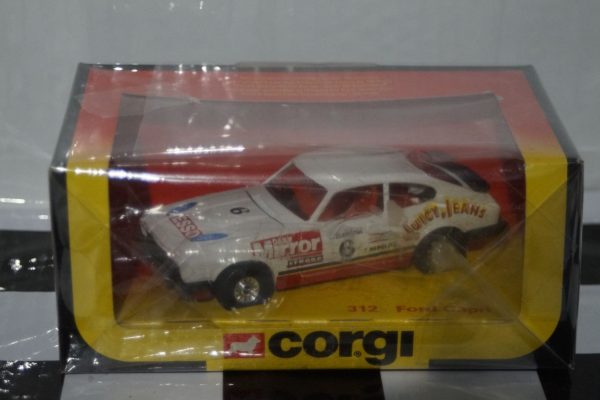 Corgi mettoy toys ford capri mk3 3.0 daily mirror 1:36th c0312