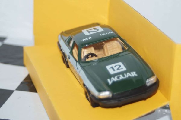 Corgi toys swansea jaguar xjs twr racing 12 1:36th 318