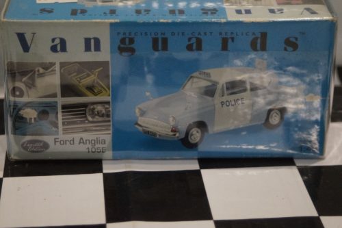 Vanguards ford anglia 105e police lancashire constabulary va01015 1:43 scale
