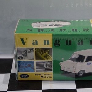 Vanguards ford transit mk1 one millionth va06613 1:43 scale