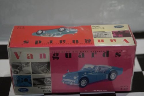 Vanguards triumph tr3a blue va04701 1:43 scale