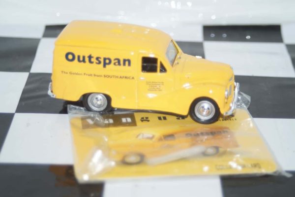 Vanguards austin a40 van outspan yellow va00320 1:43 scale