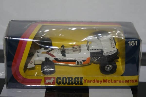Corgi mettoy co.ltd toys yardley mclaren m19a racing car 1971 in 1:36 151