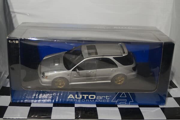 Subaru New age Impreza WRX Wagon STI 2001 1:18 Diecast Autoart 78631