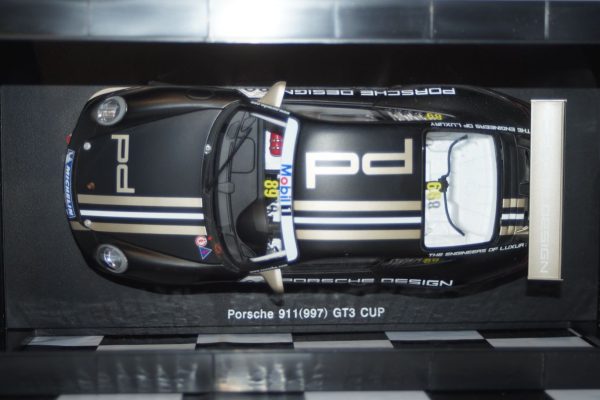 Autoart porsche 911 gt3 vip cup 2007 1:18 scale 80781