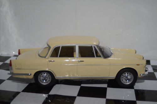 Bos models alfa romeo 2000 beige bos159 1:18 resin