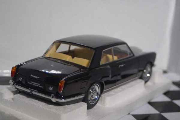 Paragon models rolls royce silver shadow 1:18 diecast pa-98202