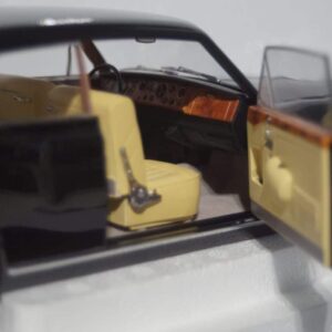 Paragon models rolls royce silver shadow 1:18 diecast pa-98202