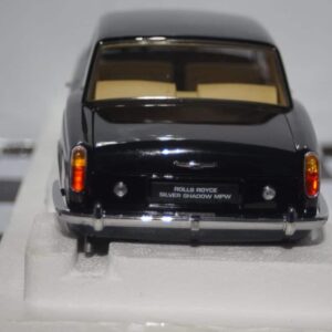 Paragon models rolls royce silver shadow 1:18 diecast pa-98202