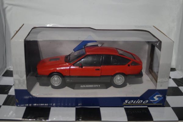 Solido alfa romeo gtv6 red 1:18 diecast s1802301