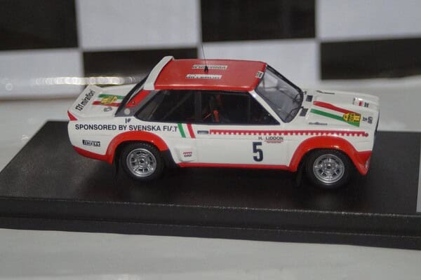 Toyota corolla levin 1000 lakes rally 1977 m.saaristo 1:43rd scale rr.fi 14 trofeu