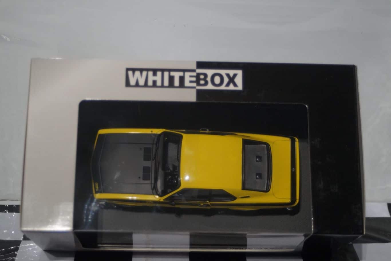 Whitebox Opel Diplomat A Coupe Silver 1:24 WB124082-O