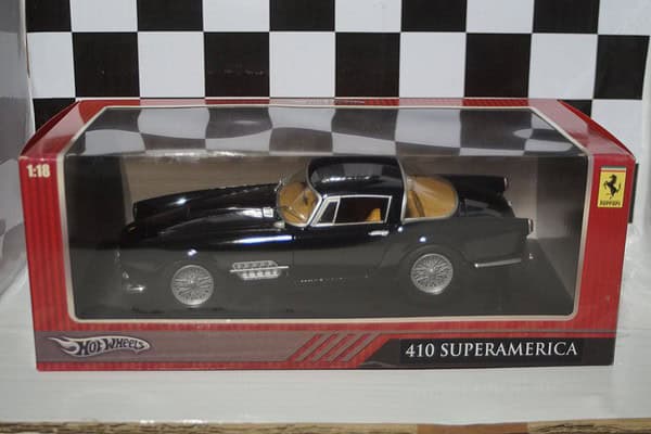 Road Signature Jaguar XJS Green 2 Door LDC92658 1:18 Scale