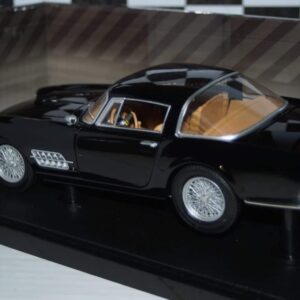 Road Signature Jaguar XJS Green 2 Door LDC92658 1:18 Scale