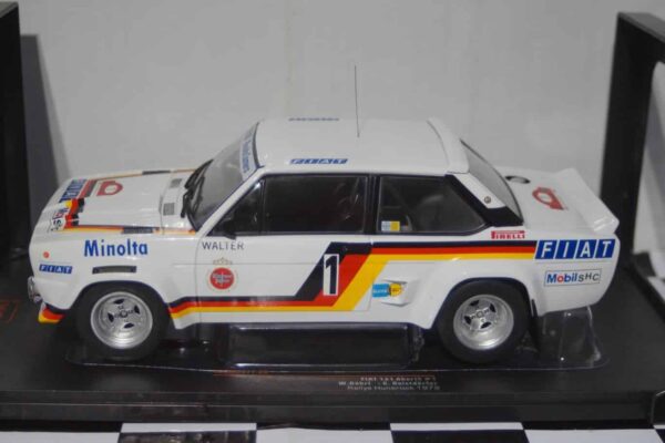 Ixo fiat 131 abarth rallye hunsruck w.rorhl 1979 1:18 18rmc077.20