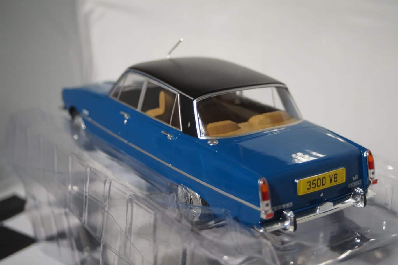 Model Car Group Rover 3500 P6 Blue MCG18289