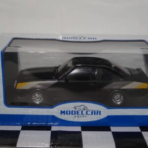 Model car group opel manta b magic black mcg18256