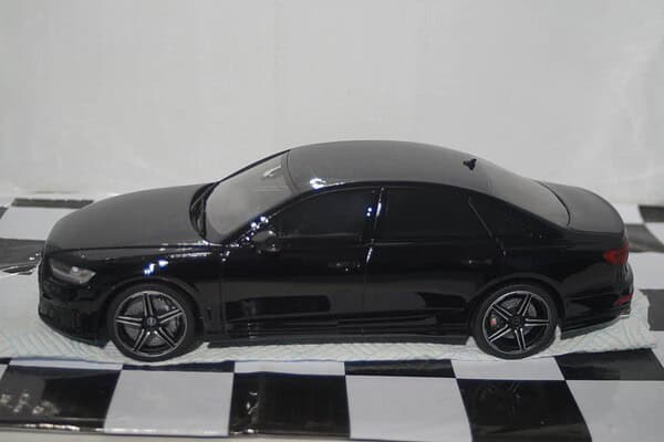 Gt spirit audi abt s8 black 1:18 resin gt356