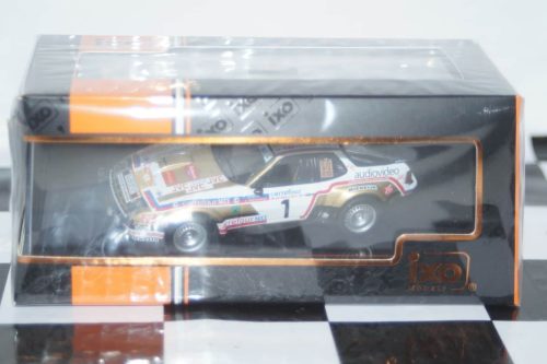 Ixo Ford Escort RS Cosworth 1984 Maroon CLC384N Diecast 1:43