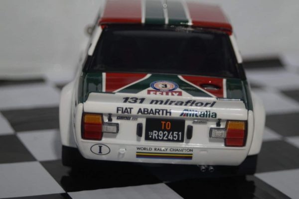 Sunstar ford escort rs turbo 1984 black 4964r 1:18 scale