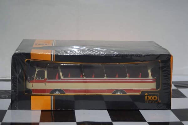 ixoNeoplanNHlSingleDeckCoach/DiecastBUS