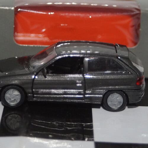Gama Opel Ascona / Vauxhall Cavalier SR Silver 1141 in 1:43 scale